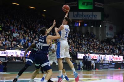 TREVISO  02 02 2020 LBA CAMPIONATO 2019-2020 NUTRIBULLET TREVISO BASKET - FORTITUDO BOLOGNA