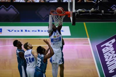 TREVISO 18112020 LBA NUTRIBULLET TREVISO BASKET - ACQUA SAN BERNARDO CANTU