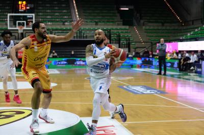 TREVISO 06122020 LBA NUTRIBULLET TREVISO BASKET - CARPEGNA PROSCIUTTO PESARO