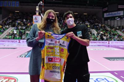 TREVISO 21102021 LEGAVOLLEY FEMMINILE CAMPIONATO PROSECCO DOC IMOCO - PREMIAZIONE 74 VITTORIE CONSECUTIVE