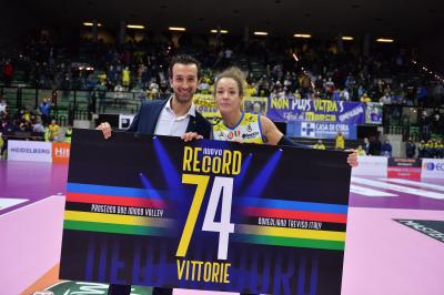 TREVISO 21102021 LEGAVOLLEY FEMMINILE CAMPIONATO PROSECCO DOC IMOCO - PREMIAZIONE 74 VITTORIE CONSECUTIVE