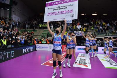 TREVISO 21102021 LEGAVOLLEY FEMMINILE CAMPIONATO PROSECCO DOC IMOCO - PREMIAZIONE 74 VITTORIE CONSECUTIVE