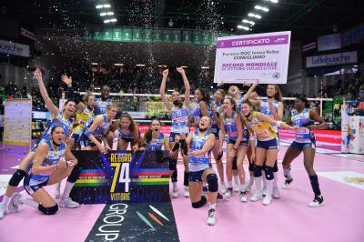 TREVISO 21102021 LEGAVOLLEY FEMMINILE CAMPIONATO PROSECCO DOC IMOCO - PREMIAZIONE 74 VITTORIE CONSECUTIVE