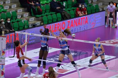 TREVISO 30122021 LEGAVOLLEY FEMMINILE COPPPA ITALIA PROSECCO DOC IMOCO - BOSCA SAN BERNARDO CHIERI