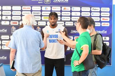 TREVISO 25082022 LBA PRECAMPIONATO NUTRIBULLET TREVISO BASKET - PRESENTAZIONE DEREK COOKE