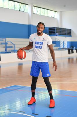 TREVISO 25082022 LBA PRECAMPIONATO NUTRIBULLET TREVISO BASKET - PRESENTAZIONE DEREK COOKE