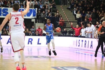 TREVISO 14012023 LBA NUTRIBULLET TREVISO BASKET - PALLACANESTRO TRIESTE