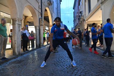 TREVISO 21092023 LBA PRECAMPIONATO NUTRIBULLET TREVISO BASKET - PRESENTAZIONE SQUADRA CITTA TREVISO