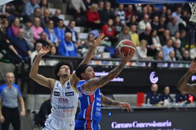 TREVISO 17122023 LBA CAMPIONATO NUTRIBULLET TREVISO BASKET - DOLOMITI ENERGIA TRENTO