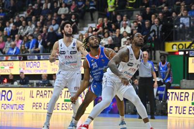 TREVISO 17122023 LBA CAMPIONATO NUTRIBULLET TREVISO BASKET - DOLOMITI ENERGIA TRENTO