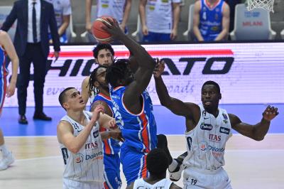 TREVISO 17122023 LBA CAMPIONATO NUTRIBULLET TREVISO BASKET - DOLOMITI ENERGIA TRENTO