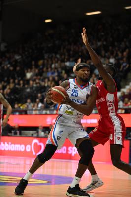 TREVISO 060124 LBA CAMPIONATO NUTRIBULLET TREVISO BASKET - OPENJOBMETIS VARESE