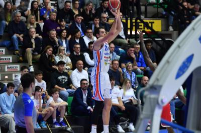 TREVISO 300324 LBA CAMPIONATO NUTRIBULLET TREVISO BASKET - PROSCIUTTO CARPEGNA PESARO