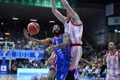 TREVISO 140424 LBA CAMPIONATO NUTRIBULLET TREVISO BASKET - EA7 ARMANI MILANO
