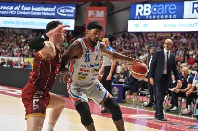 TREVISO 210424 LBA CAMPIONATO NUTRIBULLET TREVISO BASKET - UMANA REYER VENEZIA
