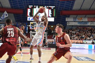 TREVISO 210424 LBA CAMPIONATO NUTRIBULLET TREVISO BASKET - UMANA REYER VENEZIA
