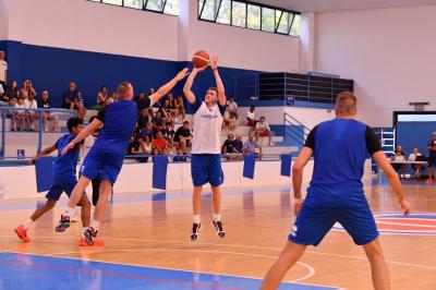 TREVISO 03092024 LBA PRECAMPIONATO NUTRIBULLET TREVISO BASKET - ALLENAMENTO + INCONTRO TIFOSI