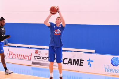 TREVISO 03092024 LBA PRECAMPIONATO NUTRIBULLET TREVISO BASKET - ALLENAMENTO + INCONTRO TIFOSI