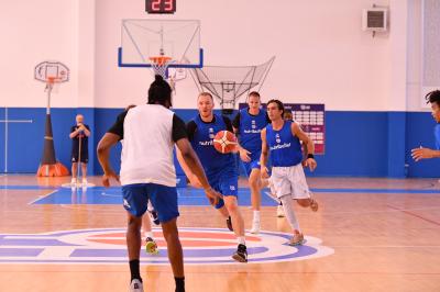 TREVISO 03092024 LBA PRECAMPIONATO NUTRIBULLET TREVISO BASKET - ALLENAMENTO + INCONTRO TIFOSI