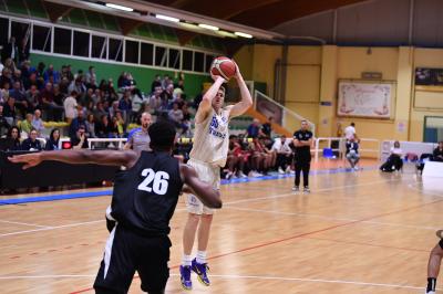 PONZANO 14092024 LBA PRECAMPIONATO NUTRIBULLET TREVISO BASKET - AQUILA TRENTO