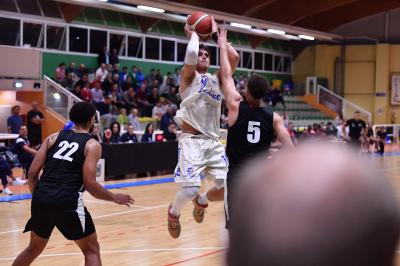 PONZANO 14092024 LBA PRECAMPIONATO NUTRIBULLET TREVISO BASKET - AQUILA TRENTO