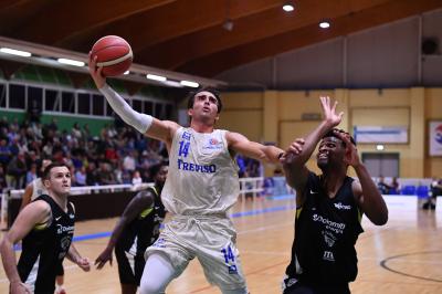 PONZANO 14092024 LBA PRECAMPIONATO NUTRIBULLET TREVISO BASKET - AQUILA TRENTO