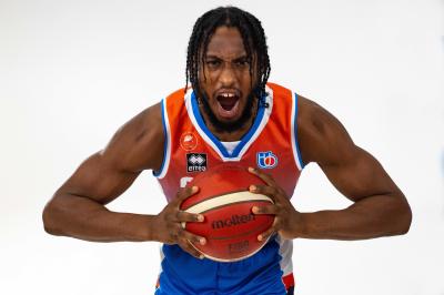 TREVISO 24092024 LBA PRECAMPIONATO NUTRIBULLET TREVISO BASKET  STAFF GIOCATORI MAGLIA GIOCO UFFICIALE