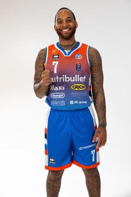 TREVISO 24092024 LBA PRECAMPIONATO NUTRIBULLET TREVISO BASKET  STAFF GIOCATORI MAGLIA GIOCO UFFICIALE