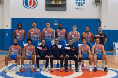 TREVISO 24092024 LBA PRECAMPIONATO NUTRIBULLET TREVISO BASKET  STAFF GIOCATORI MAGLIA GIOCO UFFICIALE