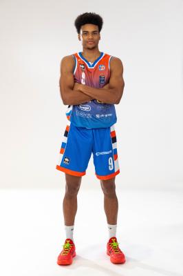TREVISO 24092024 LBA PRECAMPIONATO NUTRIBULLET TREVISO BASKET  STAFF GIOCATORI MAGLIA GIOCO UFFICIALE
