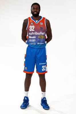 TREVISO 24092024 LBA PRECAMPIONATO NUTRIBULLET TREVISO BASKET  STAFF GIOCATORI MAGLIA GIOCO UFFICIALE