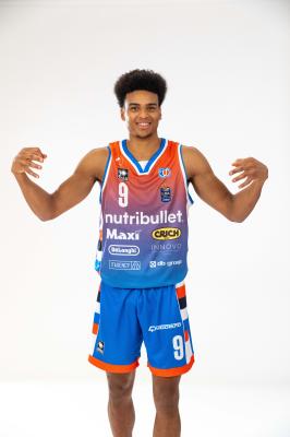 TREVISO 24092024 LBA PRECAMPIONATO NUTRIBULLET TREVISO BASKET  STAFF GIOCATORI MAGLIA GIOCO UFFICIALE