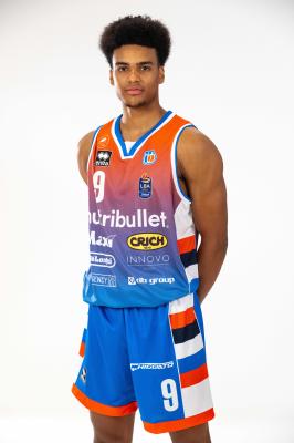 TREVISO 24092024 LBA PRECAMPIONATO NUTRIBULLET TREVISO BASKET  STAFF GIOCATORI MAGLIA GIOCO UFFICIALE