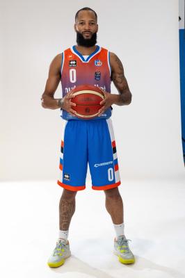 TREVISO 24092024 LBA PRECAMPIONATO NUTRIBULLET TREVISO BASKET  STAFF GIOCATORI MAGLIA GIOCO UFFICIALE