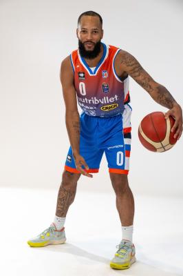 TREVISO 24092024 LBA PRECAMPIONATO NUTRIBULLET TREVISO BASKET  STAFF GIOCATORI MAGLIA GIOCO UFFICIALE