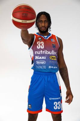 TREVISO 24092024 LBA PRECAMPIONATO NUTRIBULLET TREVISO BASKET  STAFF GIOCATORI MAGLIA GIOCO UFFICIALE