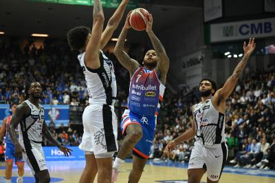 TREVISO 20102024 LBA NUTRIBULLET TREVISO BASKET - DOLOMITI ENERGIA TRENTO