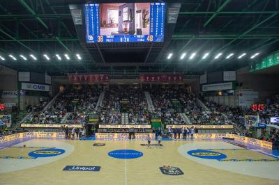 TREVISO 20102024 MARKETING LBA CAMPIONATO NUTRIBULLET TREVISO BASKET LED PANORAMICA PALAVERDE