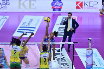 TREVISO 17112024 LEGAVOLLEY FEMMINILE CAMPIONATO 2024 - 2025 PROSECCO DOC IMOCO - WASH4GREEN PINEROLO