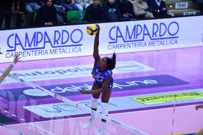 TREVISO 08122024 LEGAVOLLEY FEMMINILE CAMPIONATO 2024 - 2025 PROSECCO DOC IMOCO - IL BISONTE FIRENZE