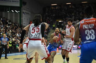 TREVISO 29122024 LBA NUTRIBULLET TREVISO BASKET - EA7 MILANO