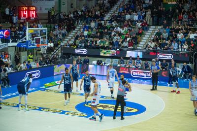 TREVISO 25012025 MARKETING LBA CAMPIONATO NUTRIBULLET TREVISO BASKET LED DETTAGLIO PALAVERDE