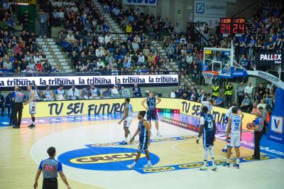 TREVISO 25012025 MARKETING LBA CAMPIONATO NUTRIBULLET TREVISO BASKET LED DETTAGLIO PALAVERDE