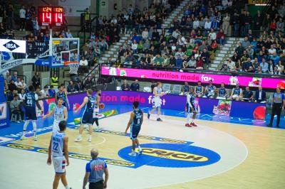 TREVISO 25012025 MARKETING LBA CAMPIONATO NUTRIBULLET TREVISO BASKET LED DETTAGLIO PALAVERDE