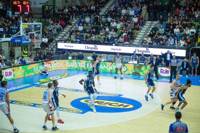TREVISO 25012025 MARKETING LBA CAMPIONATO NUTRIBULLET TREVISO BASKET LED DETTAGLIO PALAVERDE
