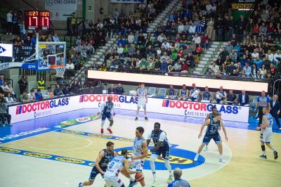 TREVISO 25012025 MARKETING LBA CAMPIONATO NUTRIBULLET TREVISO BASKET LED DETTAGLIO PALAVERDE