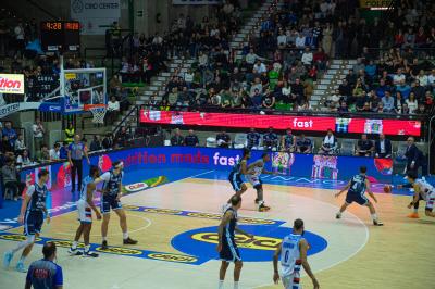 TREVISO 25012025 MARKETING LBA CAMPIONATO NUTRIBULLET TREVISO BASKET LED DETTAGLIO PALAVERDE