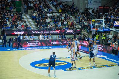 TREVISO 25012025 MARKETING LBA CAMPIONATO NUTRIBULLET TREVISO BASKET LED DETTAGLIO PALAVERDE