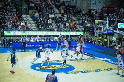 TREVISO 25012025 MARKETING LBA CAMPIONATO NUTRIBULLET TREVISO BASKET LED DETTAGLIO PALAVERDE
