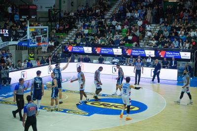 TREVISO 25012025 MARKETING LBA CAMPIONATO NUTRIBULLET TREVISO BASKET LED DETTAGLIO PALAVERDE